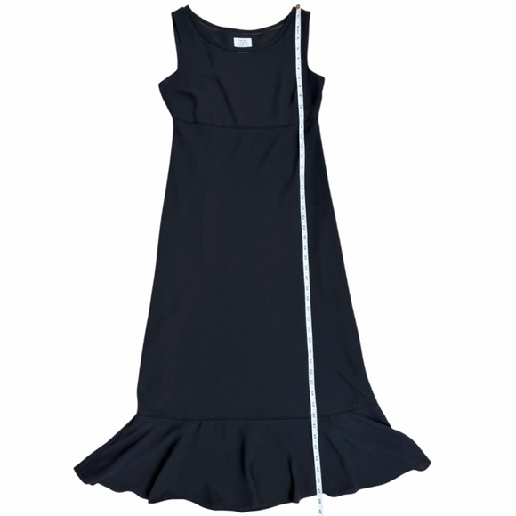 Ann Taylor LOFT Sleeveless Midi Dress 4 Black
Babydoll Empire Waist Flounce Hem - Picture 7 of 9